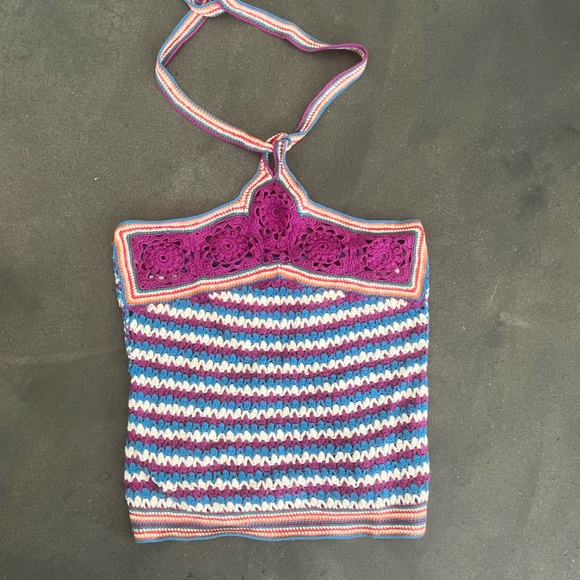 Crocheted halter top - Picture 5 of 6